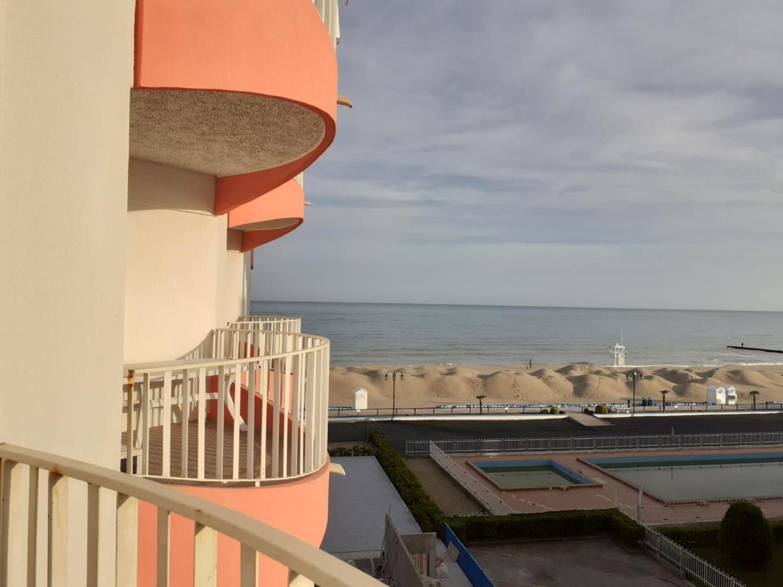 Residence Apollo - Walterigato Apartments Solo Per Famiglie Τζεσόλο Λίντο Εξωτερικό φωτογραφία