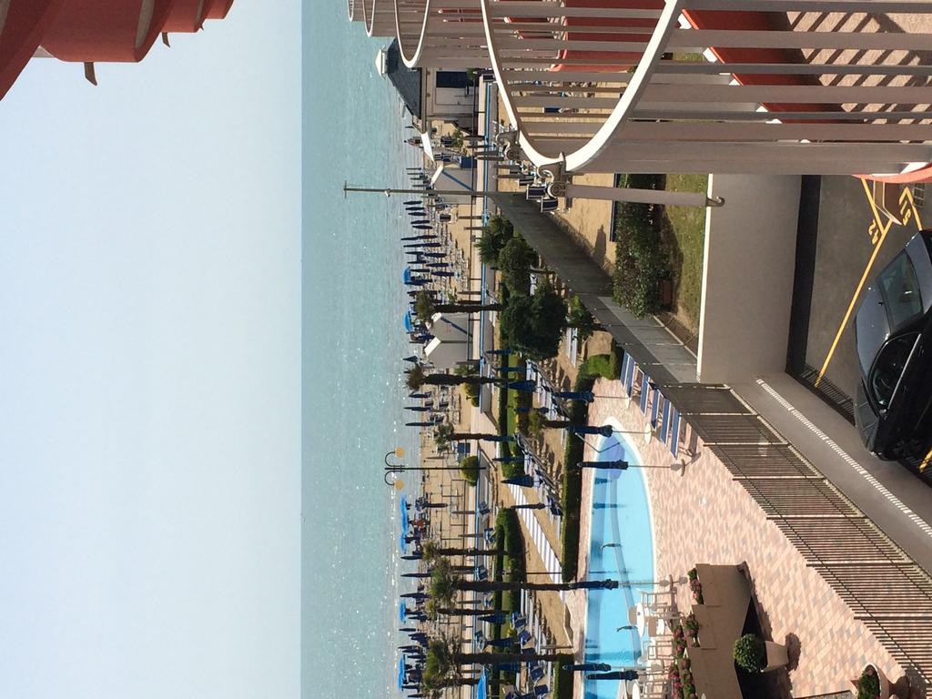 Residence Apollo - Walterigato Apartments Solo Per Famiglie Τζεσόλο Λίντο Εξωτερικό φωτογραφία